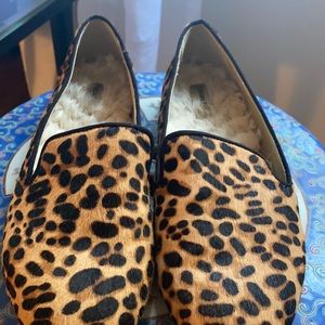 Birdies cheetah and faux fur lining